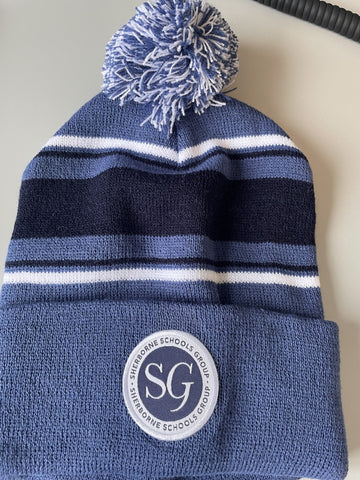 SG KNITTED HAT WITH BOBBLE